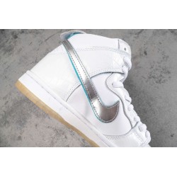 Diamond x SB Dunk Low \"White\"