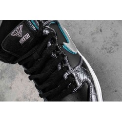 Diamond Supply Co. x SB Dunk Low \"Black Diamond\"