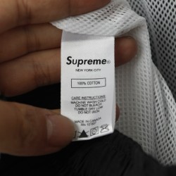 Supreme 18ss Arc Logo Water Short?