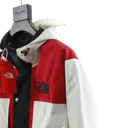 Supreme 18FW TNF Expedition Jacket