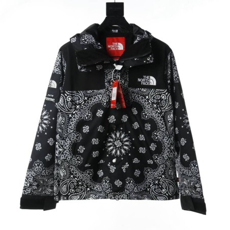 Supreme &amp; The North Face Bandana Jacket