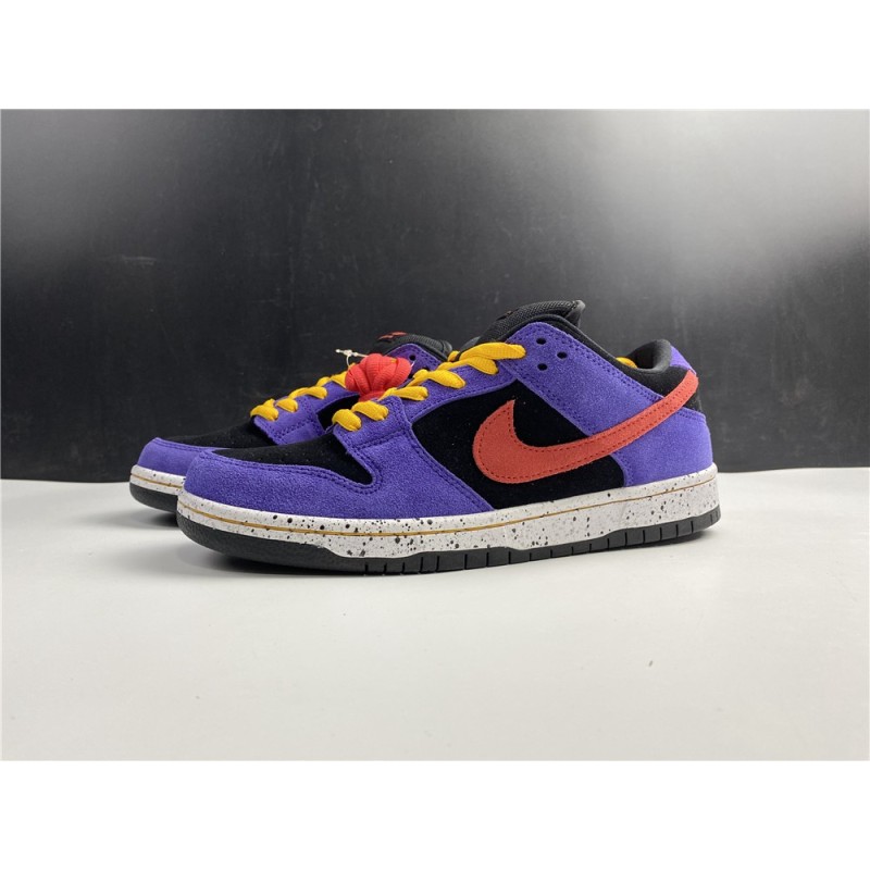 Nike SB Dunk Low ACG Terra