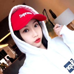 Supreme Hat