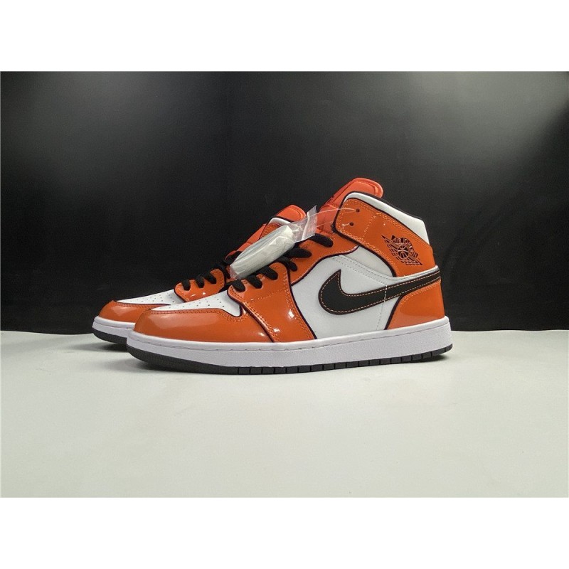 Air Jordan 1 Mid \"Turf Orange\" DD6834-802