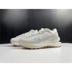 sacai x Nike VaporWaffle 3.0 DD1875-100