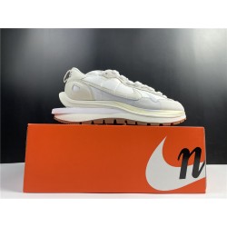 sacai x Nike VaporWaffle 3.0 DD1875-100