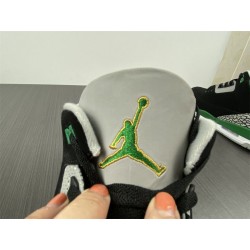 Air Jordan 3 “Pine Green” CT8532-030