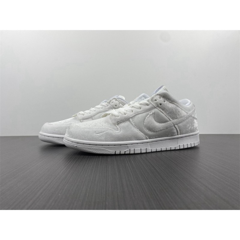 Dover Street Market x Nike Dunk Low “Triple White” DH2686-100