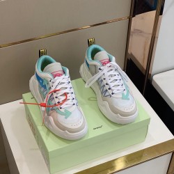 0ff white Sneaker