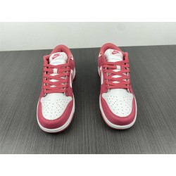 SB Dunk Low “Archeo Pink” DD1503-111