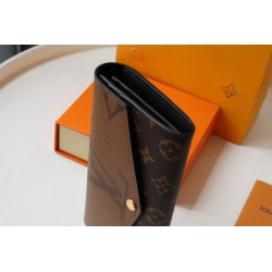 L.V wallet